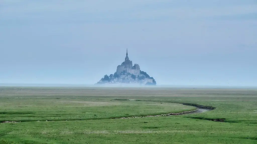 The Magic of France’s Most Romantic Destinations: Loire Valley, Mont Saint-Michel, and Cannes